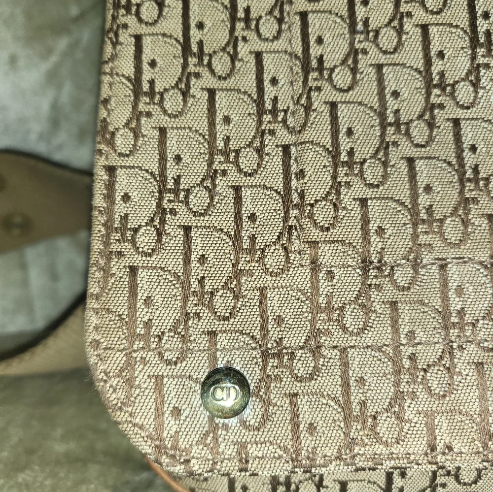 (SOLD)Authentic John Galliano for dior Streest chic crossbody bag - Picture 5 of 15